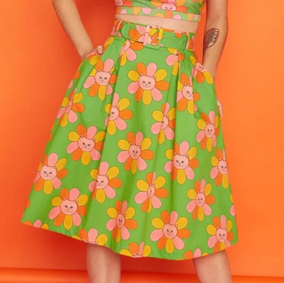 Modcloth Dresses & Skirts - NWT Modcloth Flower Kitty Belted Skirt